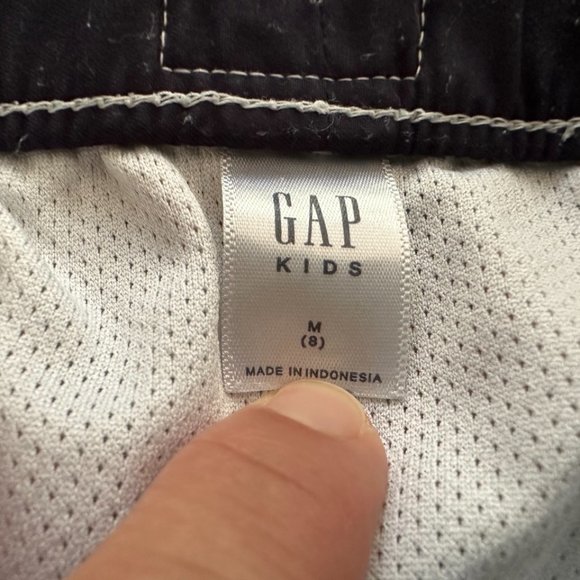 GAP Kids Hawaiian print swim trunks - Picture 4 of 4